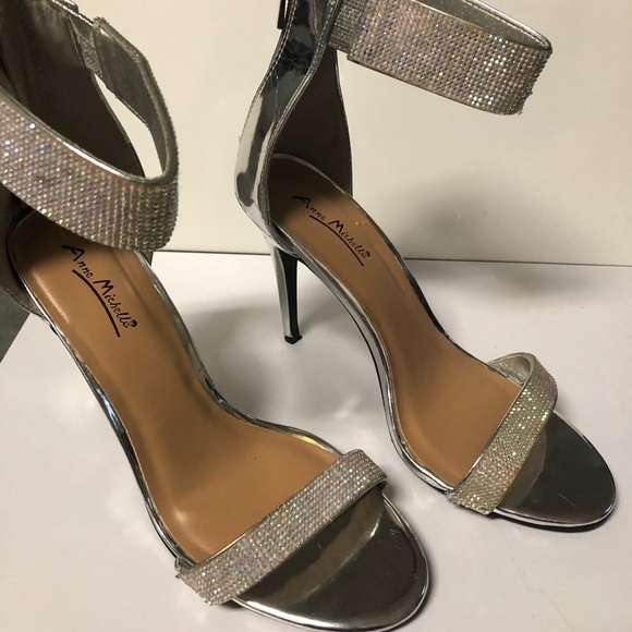 Anne Michelle Silver size 9 high heels 👠 - Picture 1 of 5